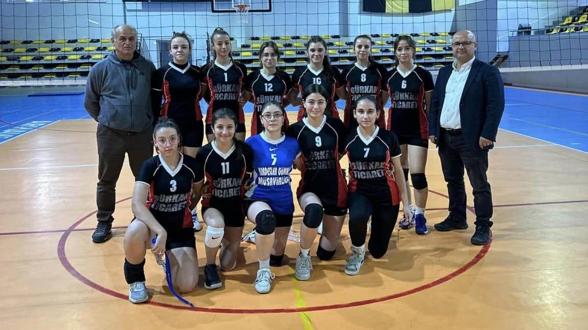 Voleybol Kız Takımımız İlçe 1.si