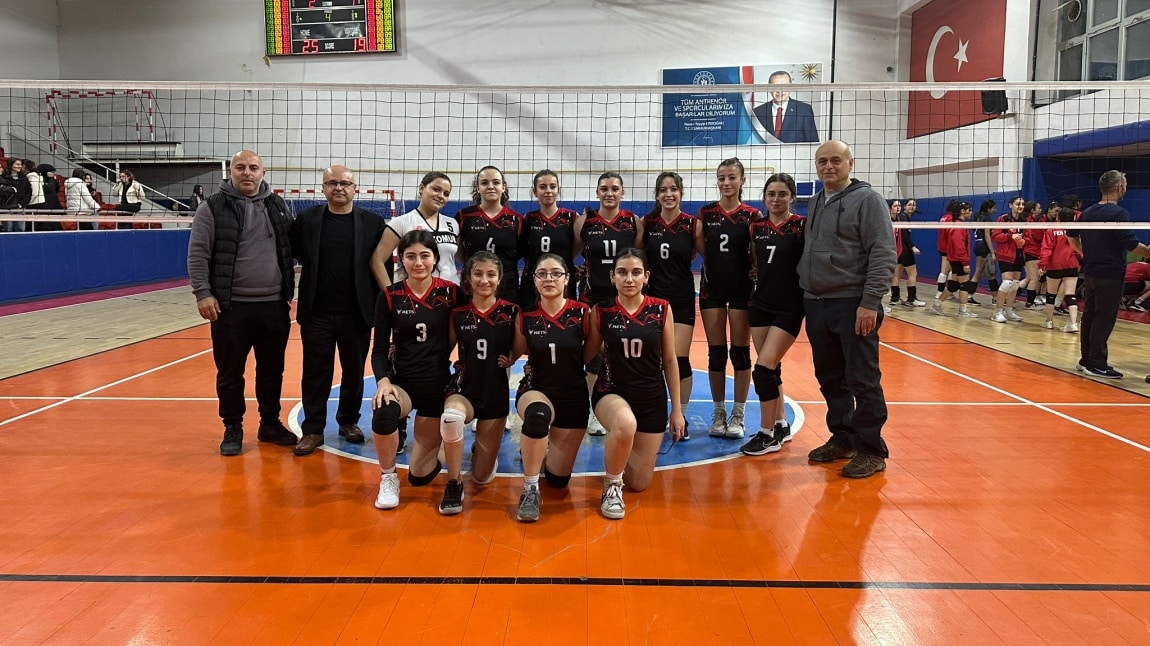 Kız Voleybol Takımımız İl 1.si